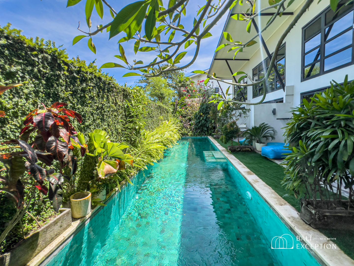 READY NOW 1 BEDROOM APARTMENT FOR SALE LEASEHOLD IN BERAWA BE-2065 